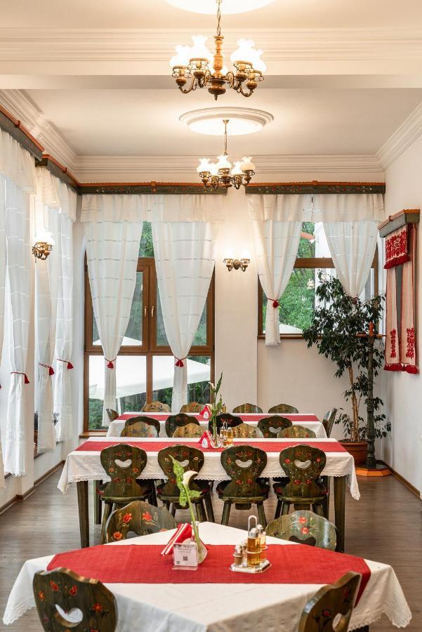 Conacul Secuiesc-Szekelyko Kuria Hotel Coltesti Bagian luar foto