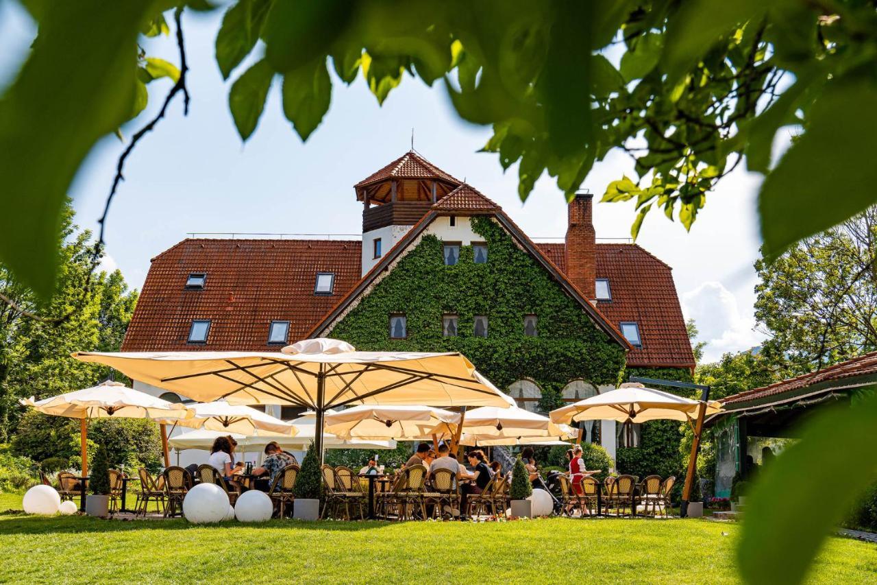 Conacul Secuiesc-Szekelyko Kuria Hotel Coltesti Bagian luar foto